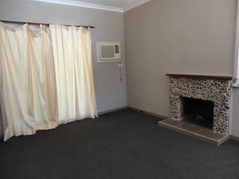 28 Nathaniel Way, Orelia WA 6167