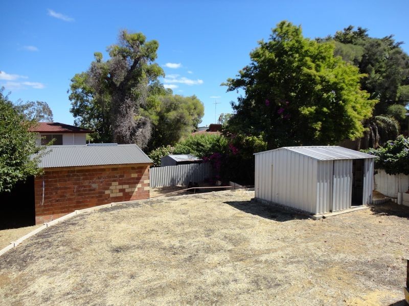 28 Nathaniel Way, Orelia WA 6167