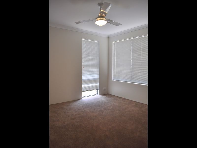 25 Tetbury Way, Wellard WA 6170