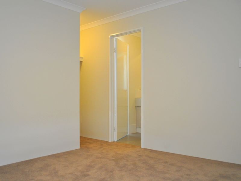 25 Tetbury Way, Wellard WA 6170