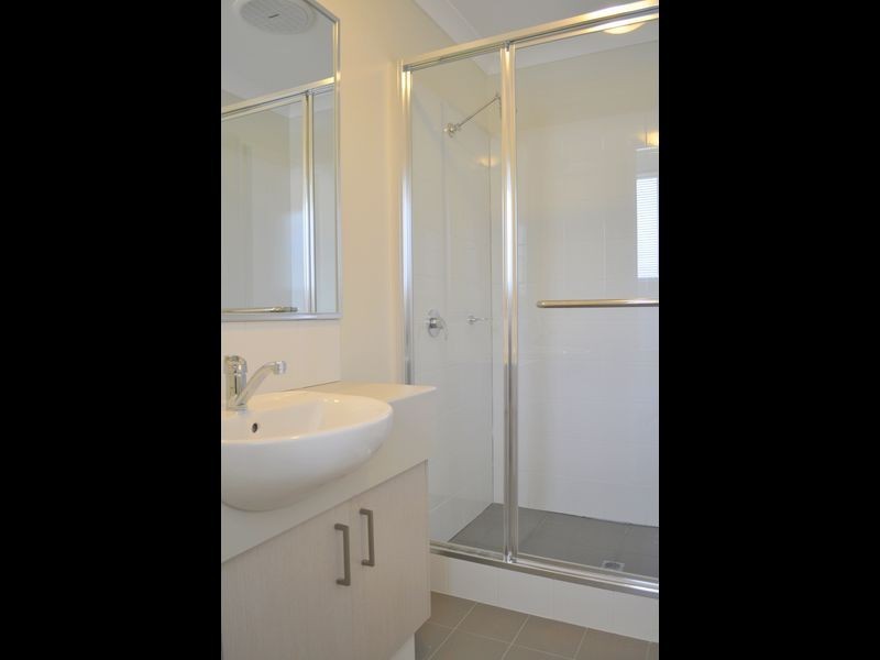 25 Tetbury Way, Wellard WA 6170