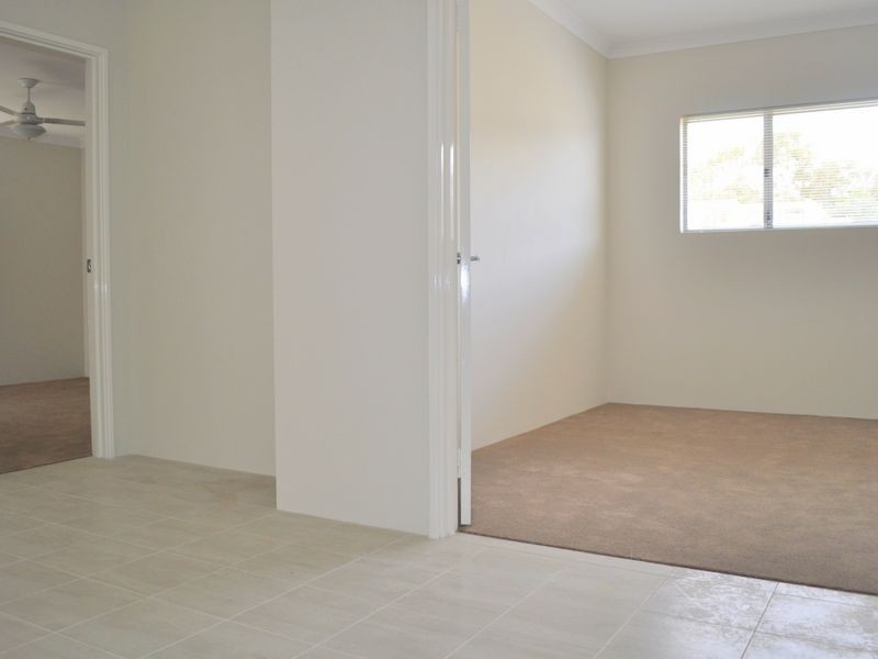 25 Tetbury Way, Wellard WA 6170