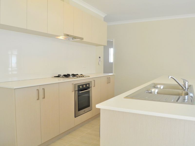 25 Tetbury Way, Wellard WA 6170