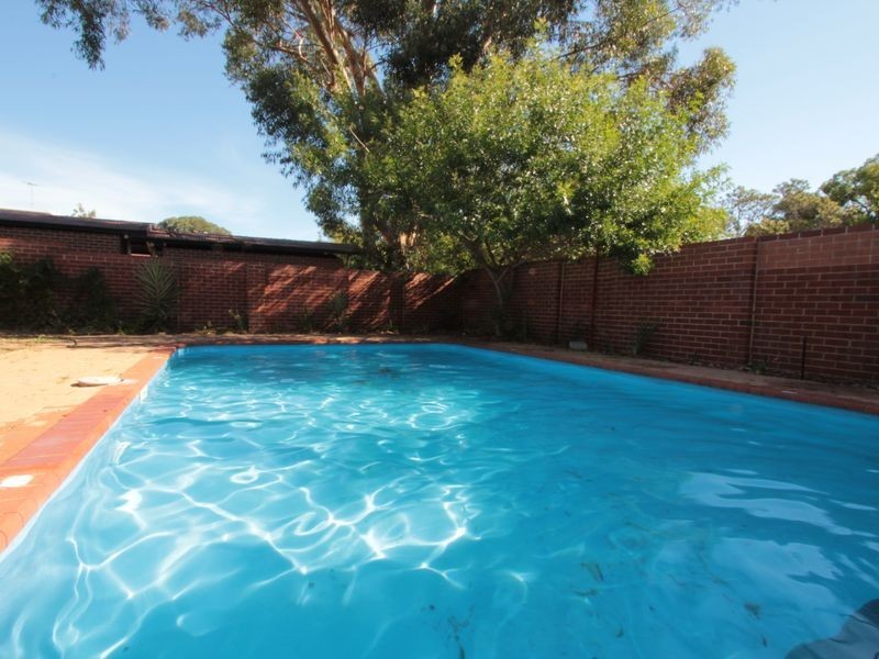 4/14 Canham Way, Orelia WA 6167
