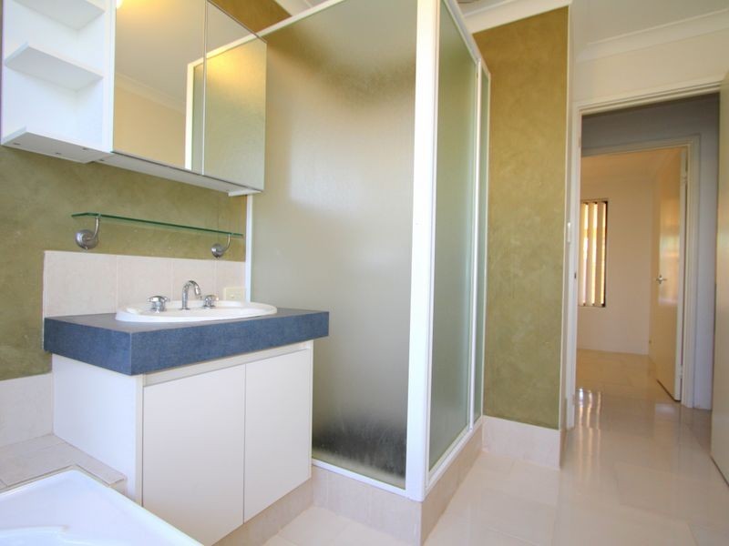 57 Colchester Avenue, Orelia WA 6167