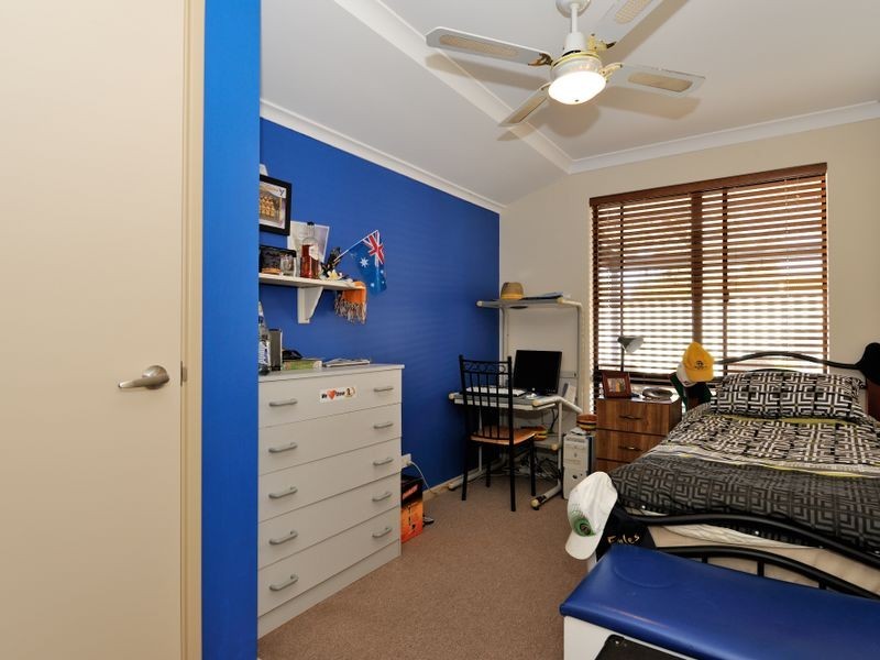 9 Brougham Crescent, Orelia WA 6167