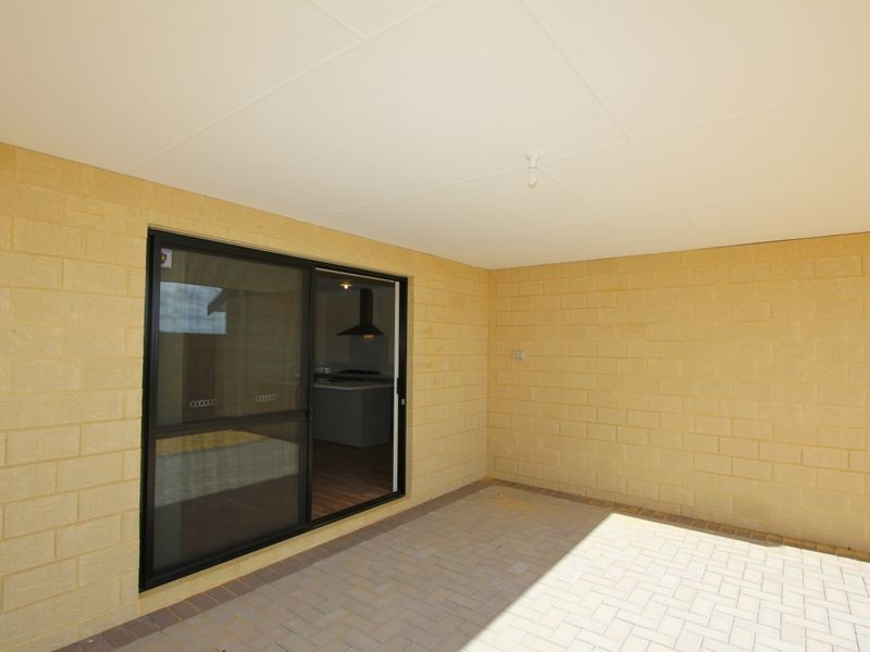 81 Sapphire Chase, Wellard WA 6170