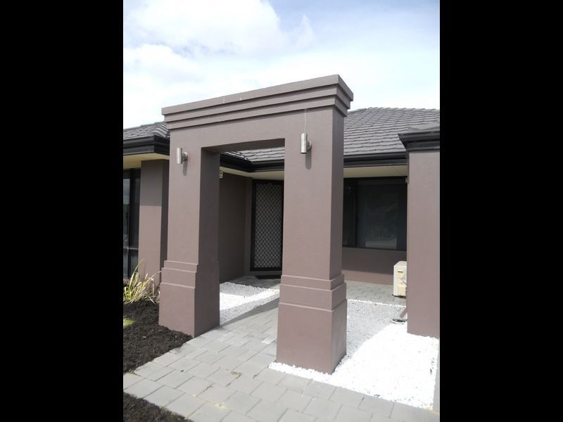 10 Sanctuary Drive, Bertram WA 6167