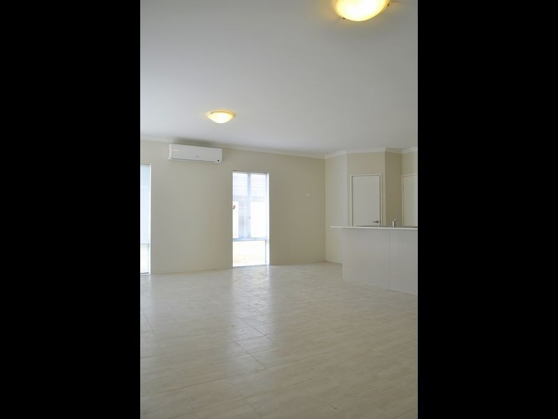 25 Tetbury Way, Wellard WA 6170