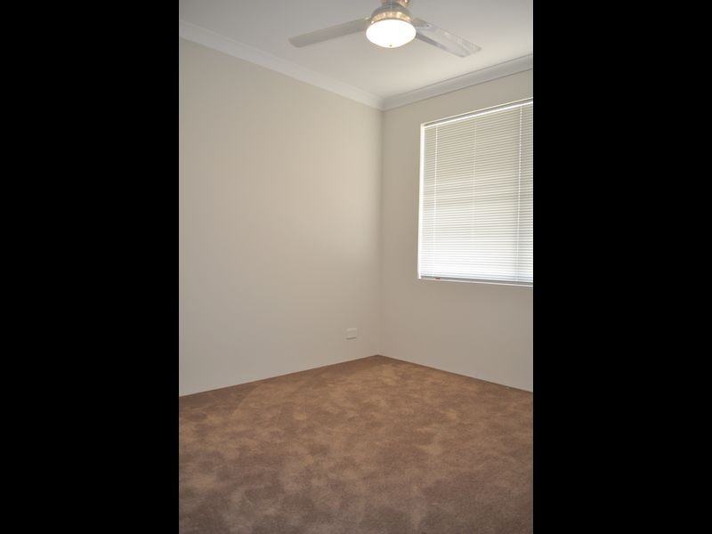 25 Tetbury Way, Wellard WA 6170