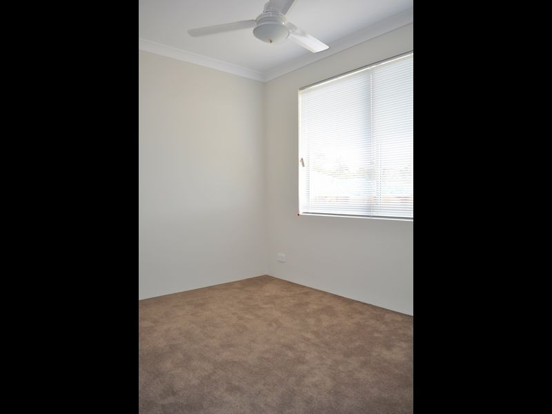 25 Tetbury Way, Wellard WA 6170