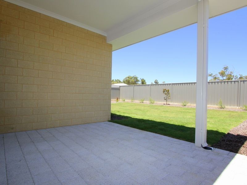 25 Tetbury Way, Wellard WA 6170