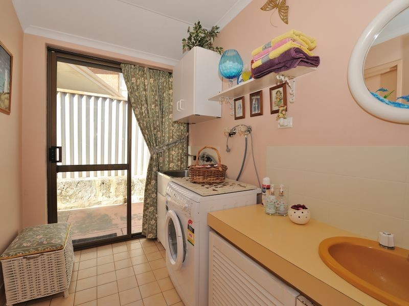 14 Falcon Court, High Wycombe WA 6057