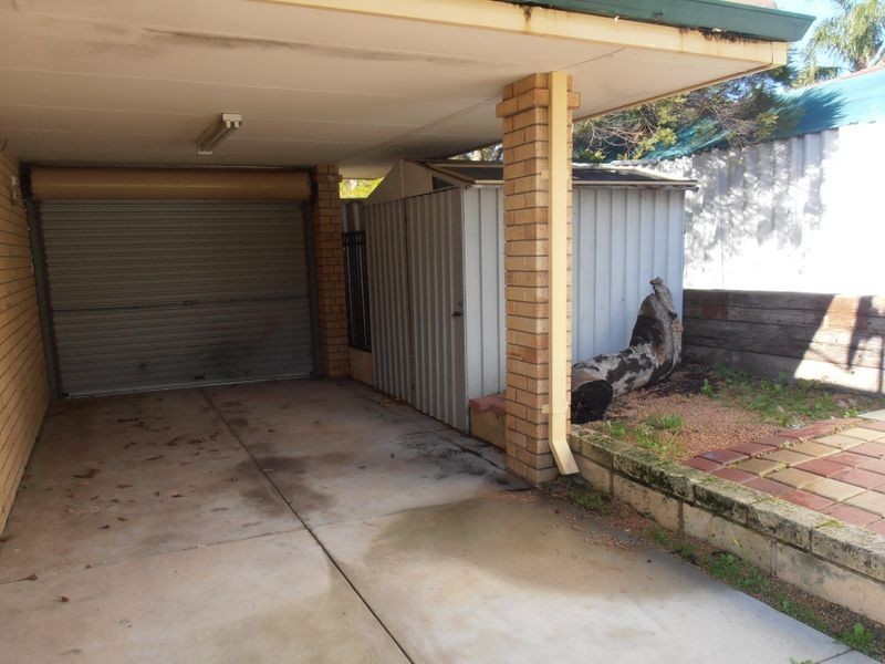2 Darkins Retreat, Parmelia WA 6167