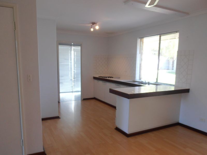2 Darkins Retreat, Parmelia WA 6167
