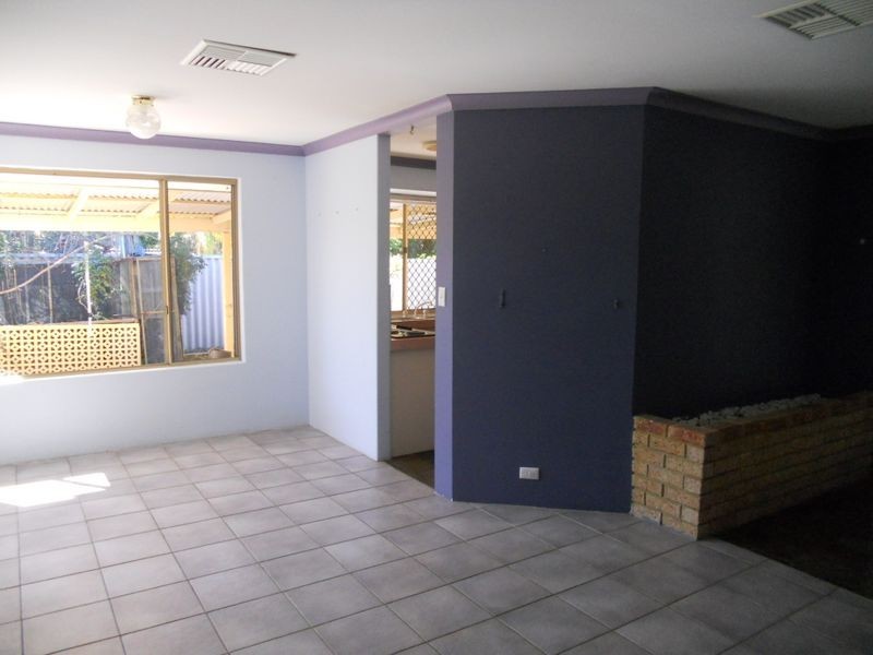 39 Parkway Gardens, Parmelia WA 6167