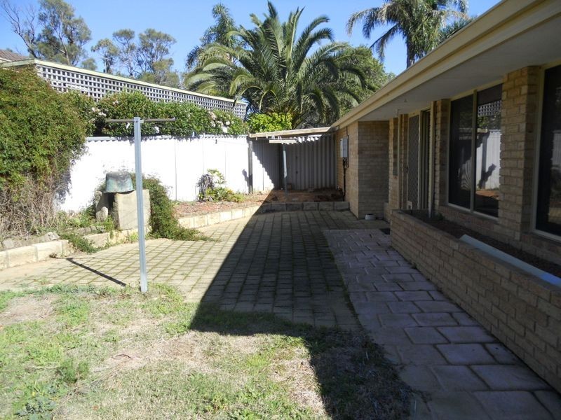 39 Parkway Gardens, Parmelia WA 6167