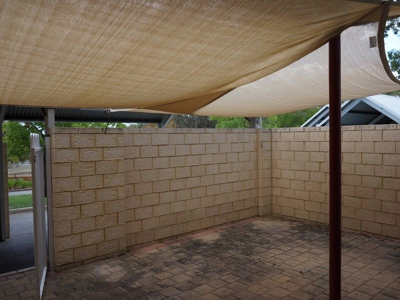 8/24 Morrit Way, Parmelia WA 6167