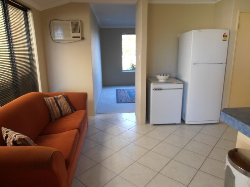 12 Chipperton Road, Bertram WA 6167