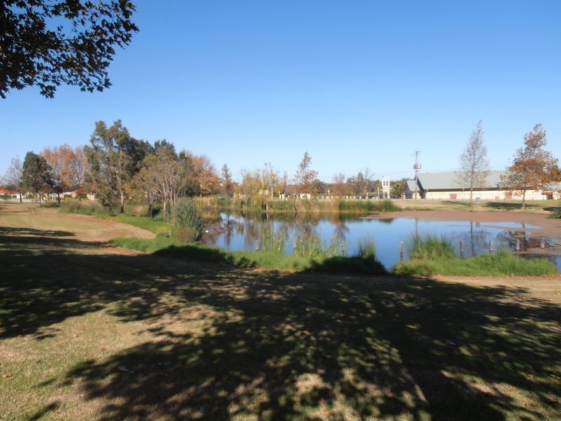 12 Chipperton Road, Bertram WA 6167