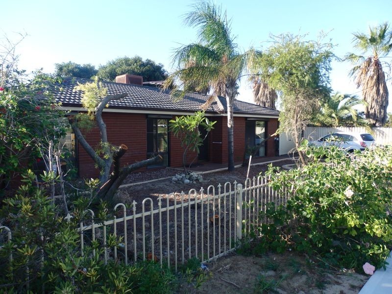 6 Grange Drive, Cooloongup WA 6168