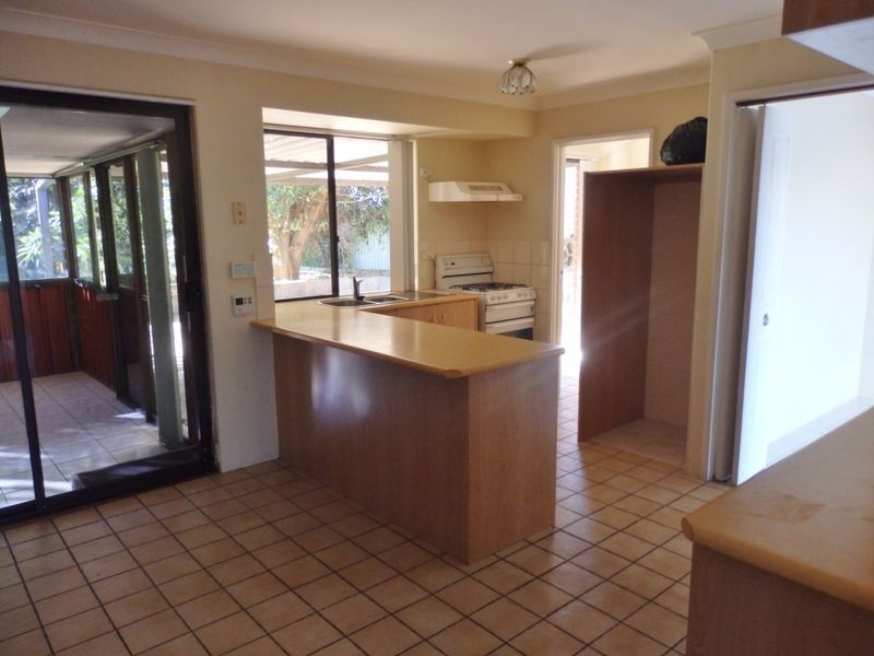 6 Grange Drive, Cooloongup WA 6168