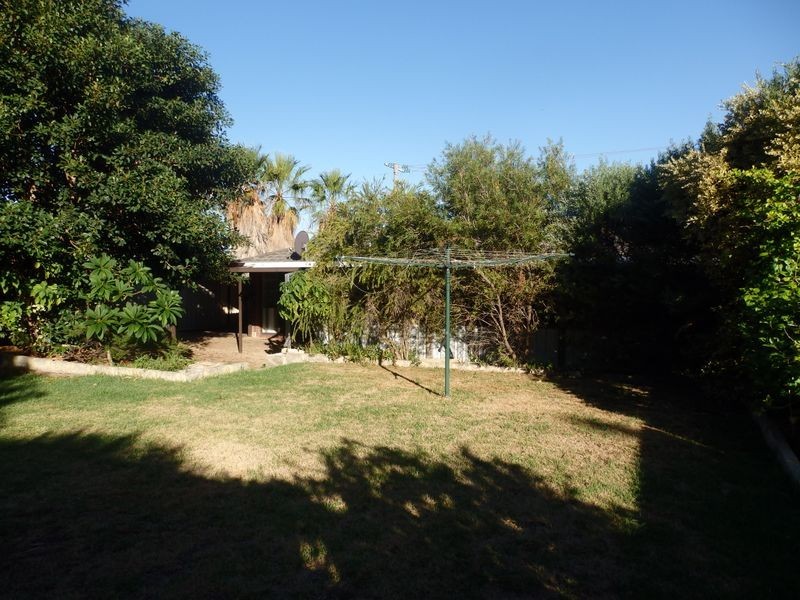 6 Grange Drive, Cooloongup WA 6168