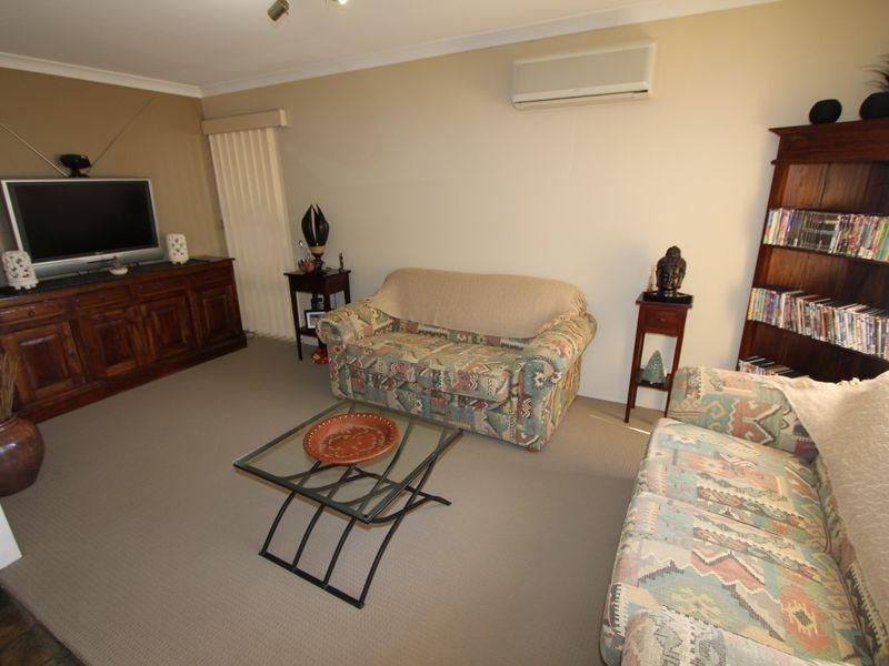 21 Brignell Gardens, Parmelia WA 6167