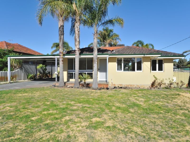 4 Clark Way, Orelia WA 6167
