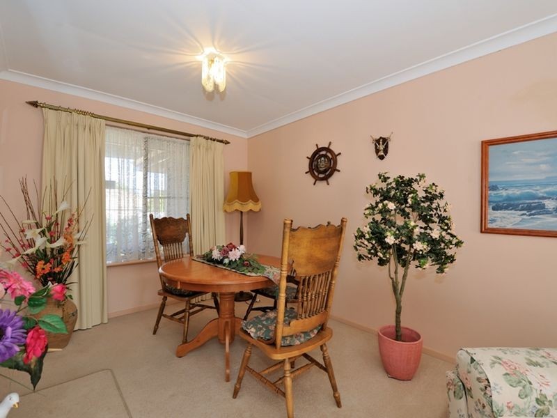 14 Falcon Court, High Wycombe WA 6057