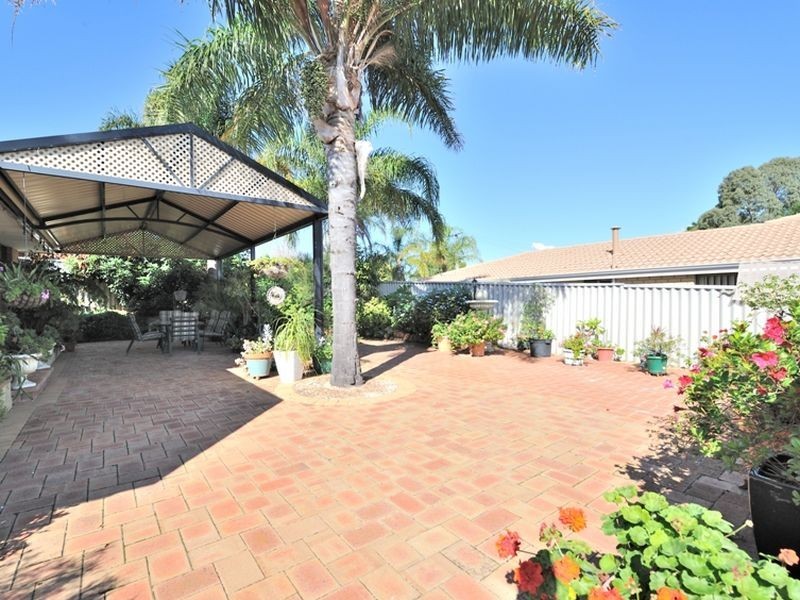 14 Falcon Court, High Wycombe WA 6057