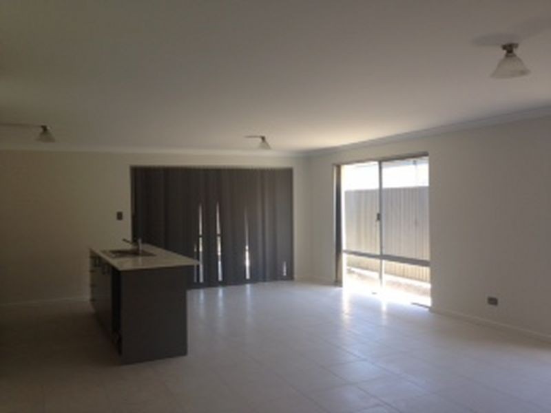 62 Serenity Street, Wellard WA 6170