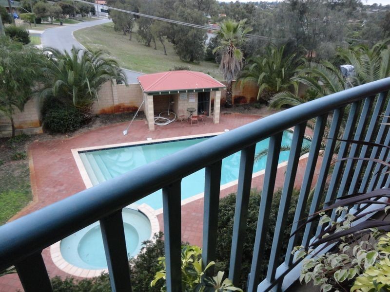 10/13 Dowling Place, Orelia WA 6167