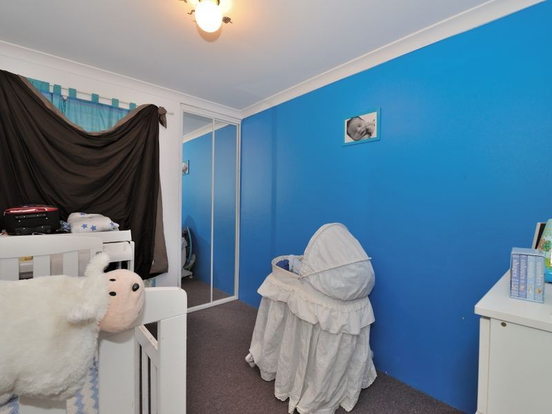 15 Camfield Loop, Parmelia WA 6167
