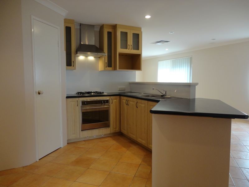 5 Nunney Road, Orelia WA 6167