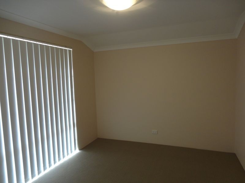 5 Nunney Road, Orelia WA 6167