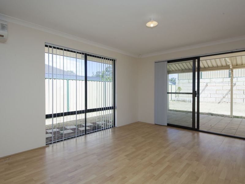 3 Pepperell Crescent, Leda WA 6170