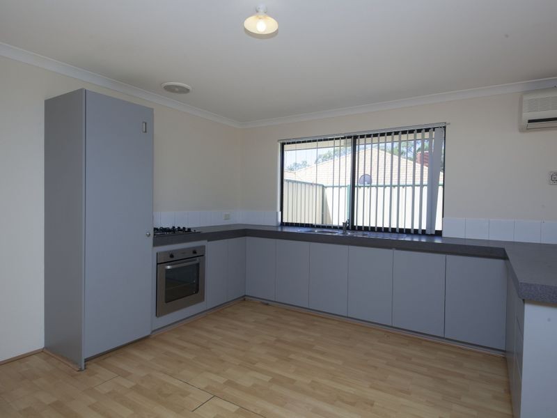 3 Pepperell Crescent, Leda WA 6170