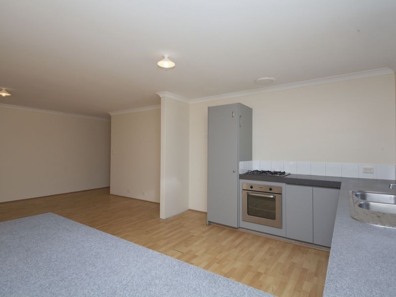 3 Pepperell Crescent, Leda WA 6170