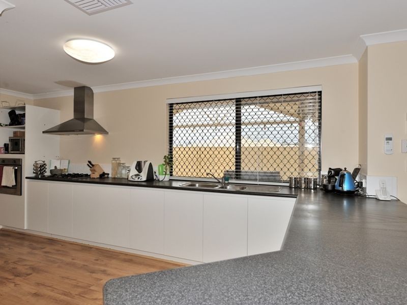 46 Orelia Avenue, Orelia WA 6167