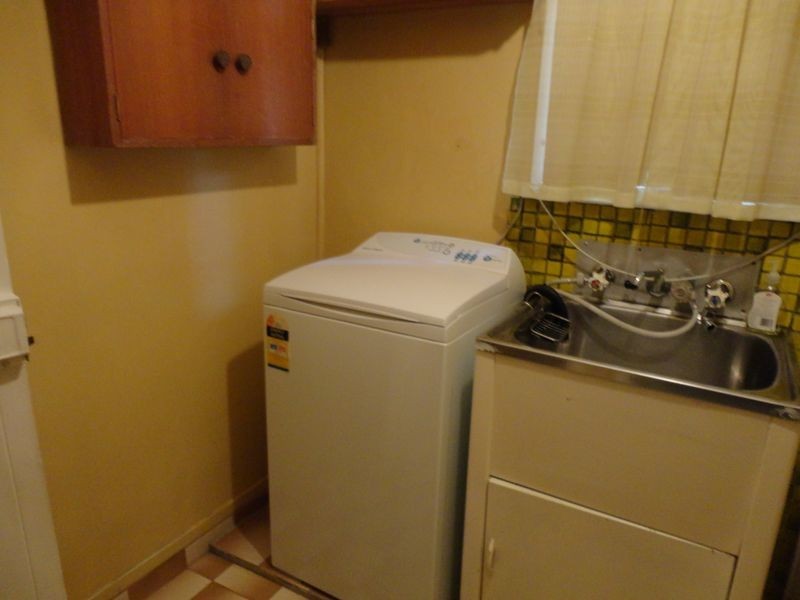 13 Hoyle Rd, Medina WA 6167