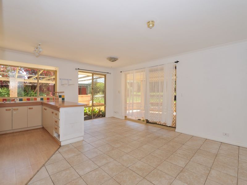 3 Cowlishaw Rise, Parmelia WA 6167