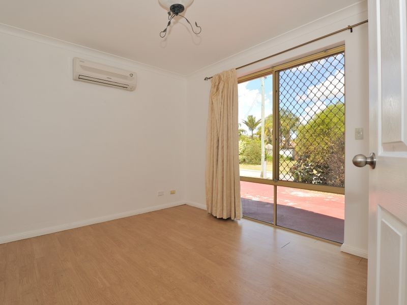 3 Cowlishaw Rise, Parmelia WA 6167