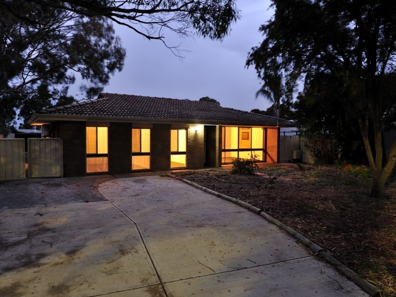 39 Madden Way, Parmelia WA 6167