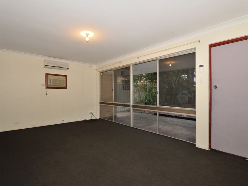 39 Madden Way, Parmelia WA 6167