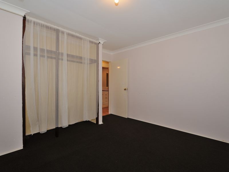 39 Madden Way, Parmelia WA 6167