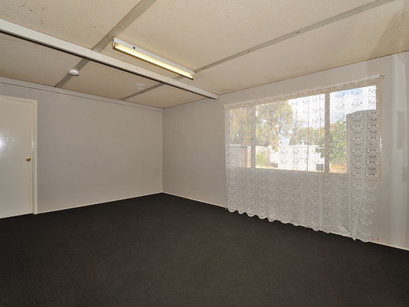 39 Madden Way, Parmelia WA 6167