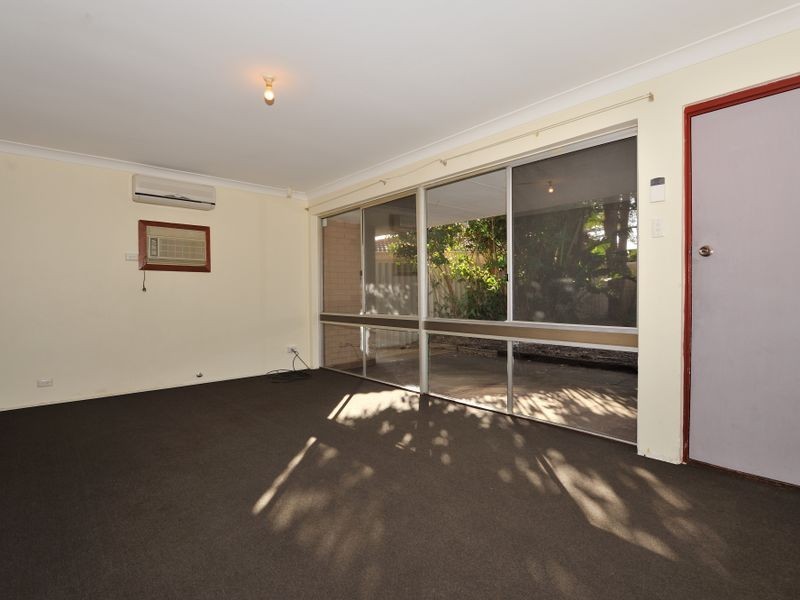 39 Madden Way, Parmelia WA 6167