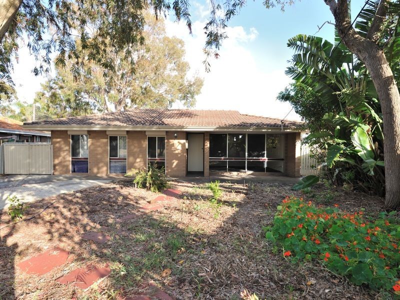 39 Madden Way, Parmelia WA 6167