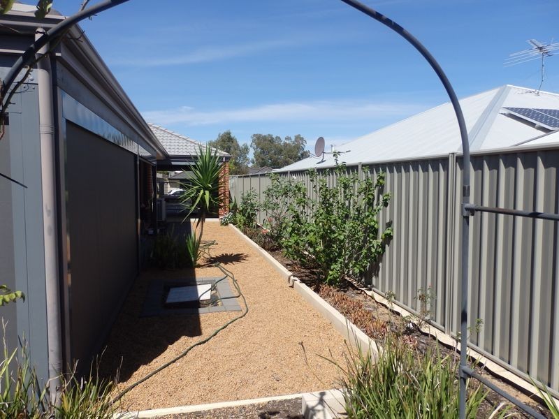 19 Westcliffe Street, Wellard WA 6170